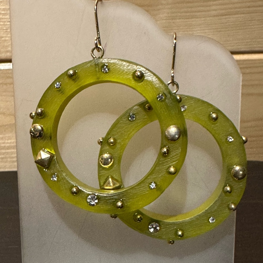 BNWT 3 piece Cache costume jewelry set in green and gold - Picture 4 of 6